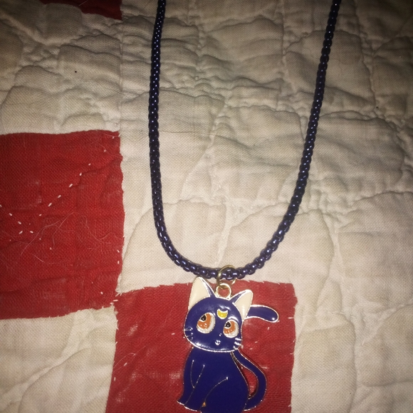 Sailor Moon Luna Cat Pendant Necklace - Picture 3 of 3